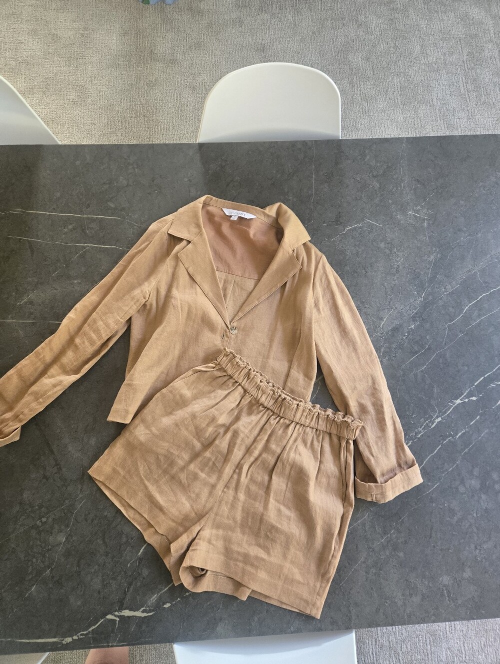{ Intermix } Set - Picture 6 of 7